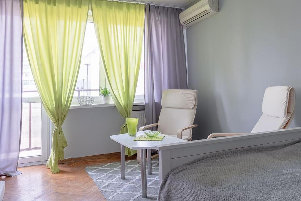 Central Station Gold Street Apartment ワルシャワ エクステリア 写真